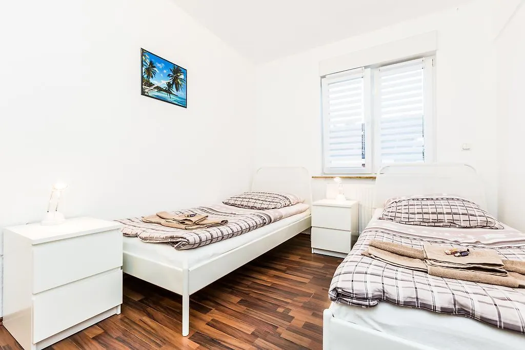 Ferienwohnung Koeln Stammheim Germany