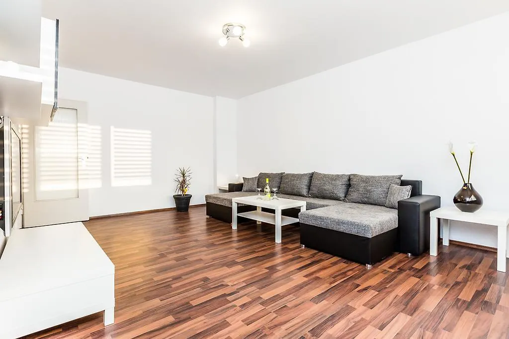 Ferienwohnung Koeln Stammheim Apartment